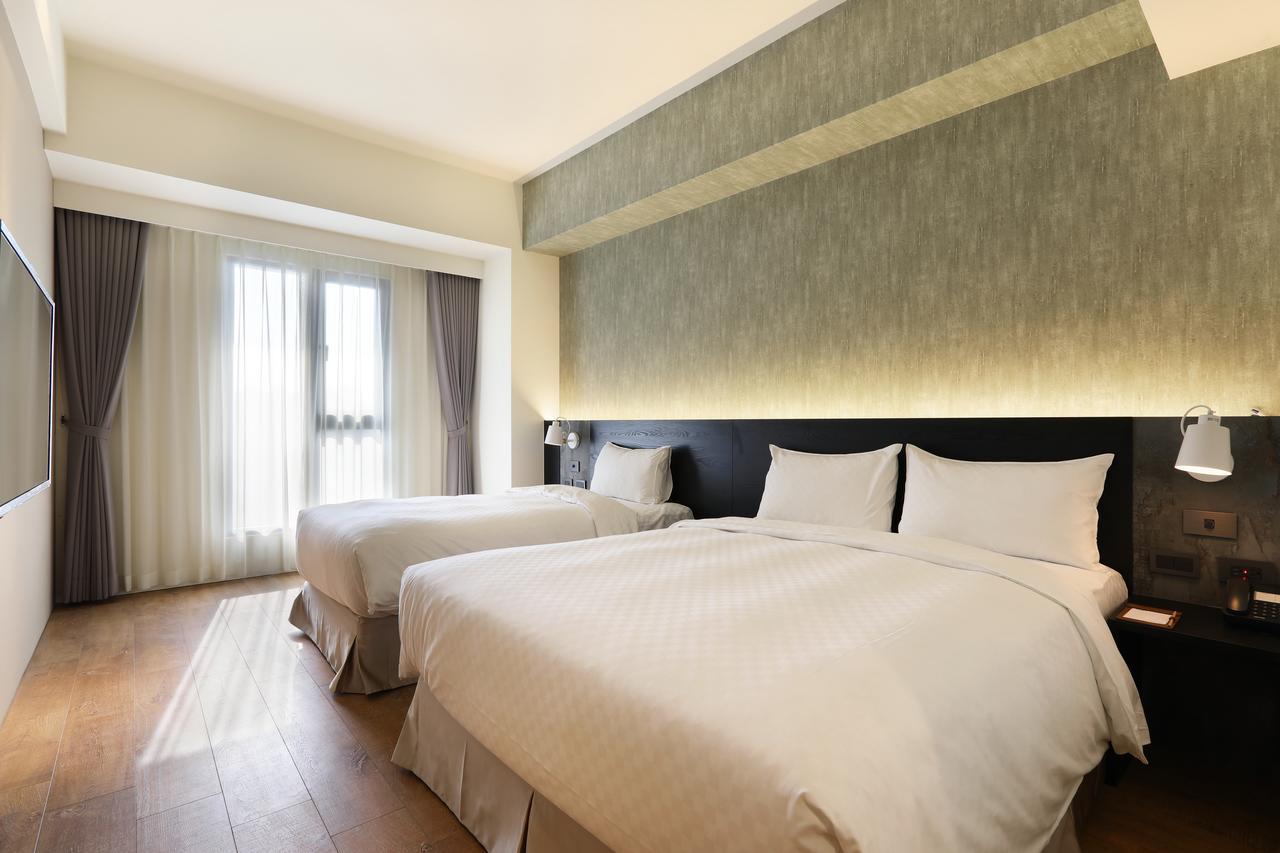 Hotel Kun Tour Taichung Exterior foto