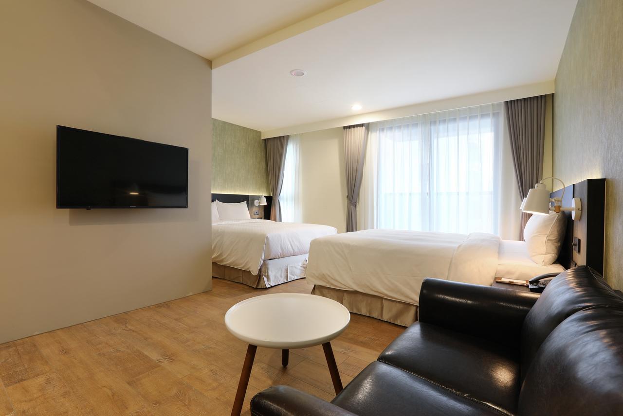 Hotel Kun Tour Taichung Exterior foto