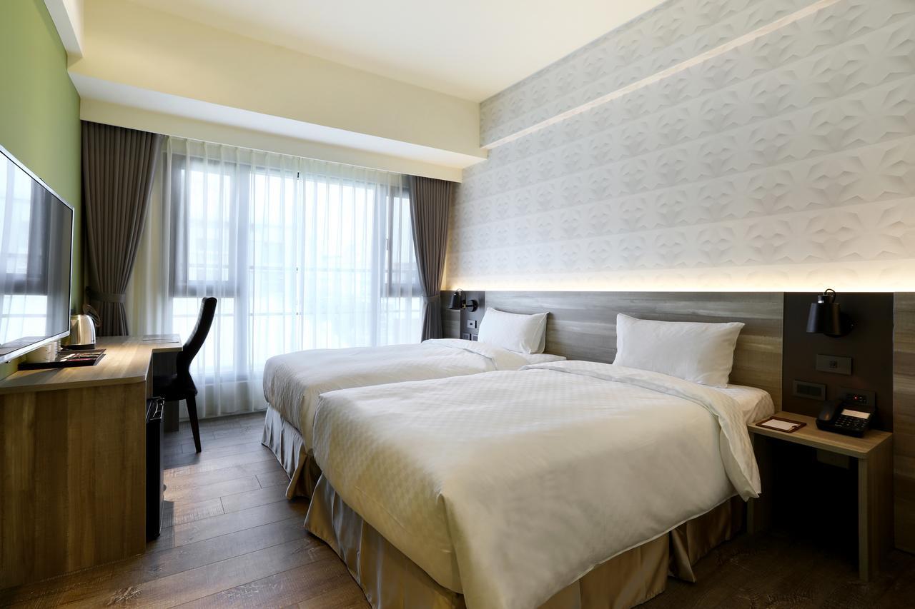 Hotel Kun Tour Taichung Exterior foto
