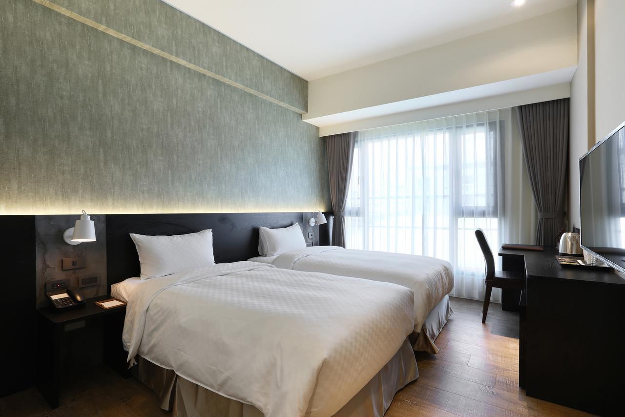 Hotel Kun Tour Taichung Exterior foto