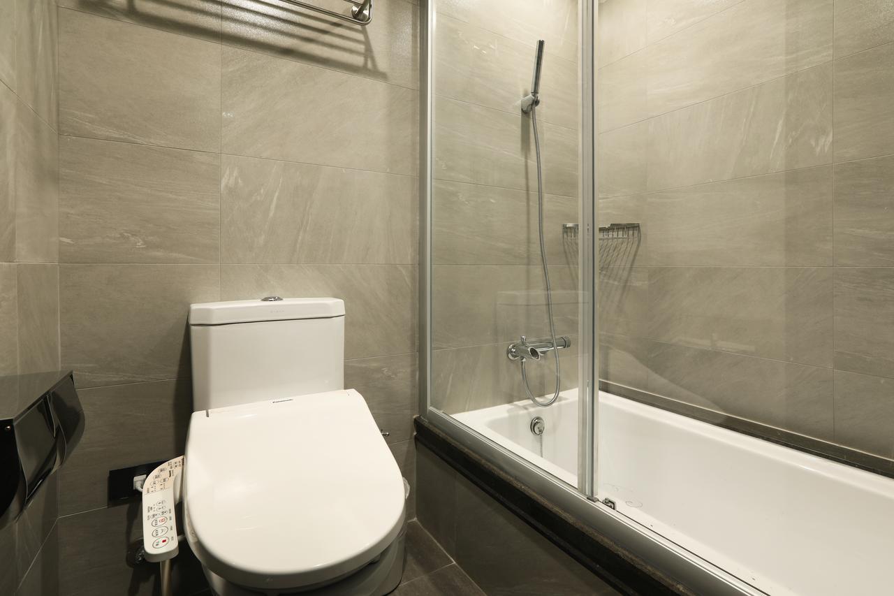 Hotel Kun Tour Taichung Exterior foto