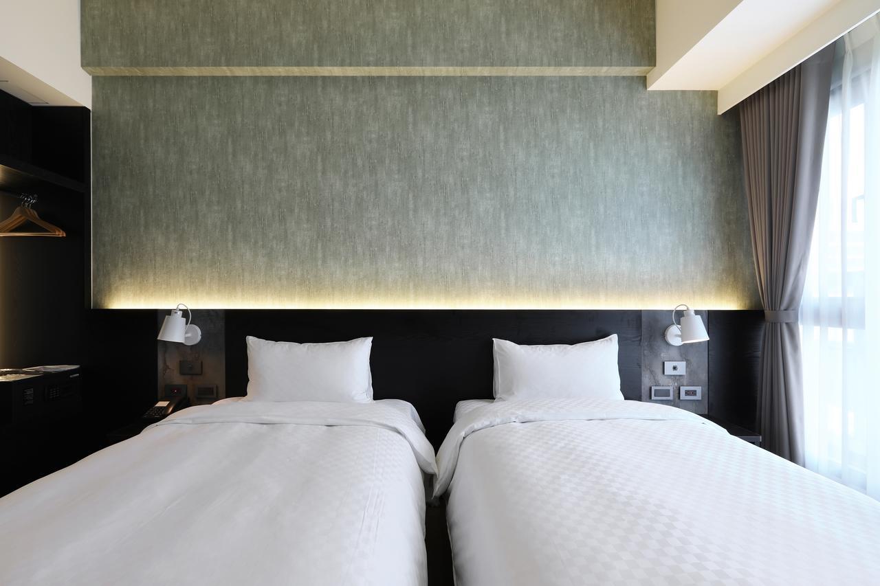 Hotel Kun Tour Taichung Exterior foto